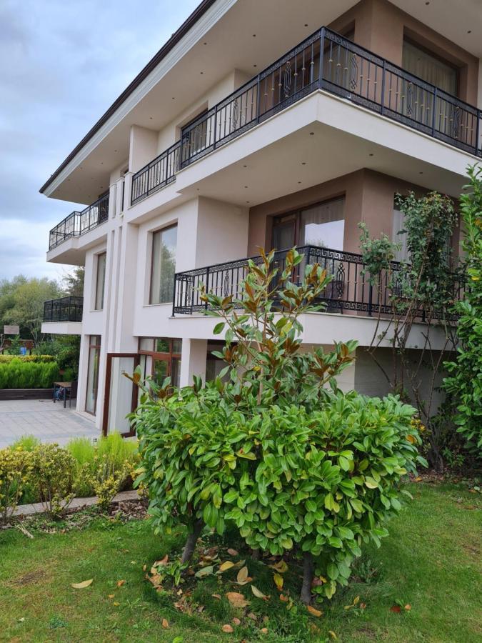 Guesthouse Green Fields Garmen Exterior photo